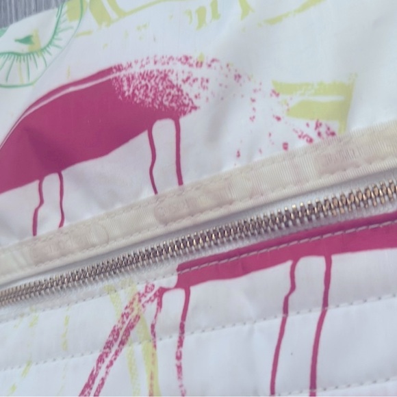 BNWOT L.A.M.B. X LeSportsac Rasta Logo Messenger Bag!AMAZING CONDITION!RARE! - Picture 13 of 16